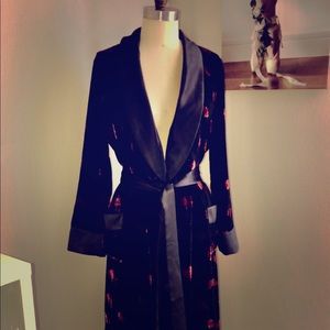 Victoria's Secret Long Velvet Floral Robe S/P/CH